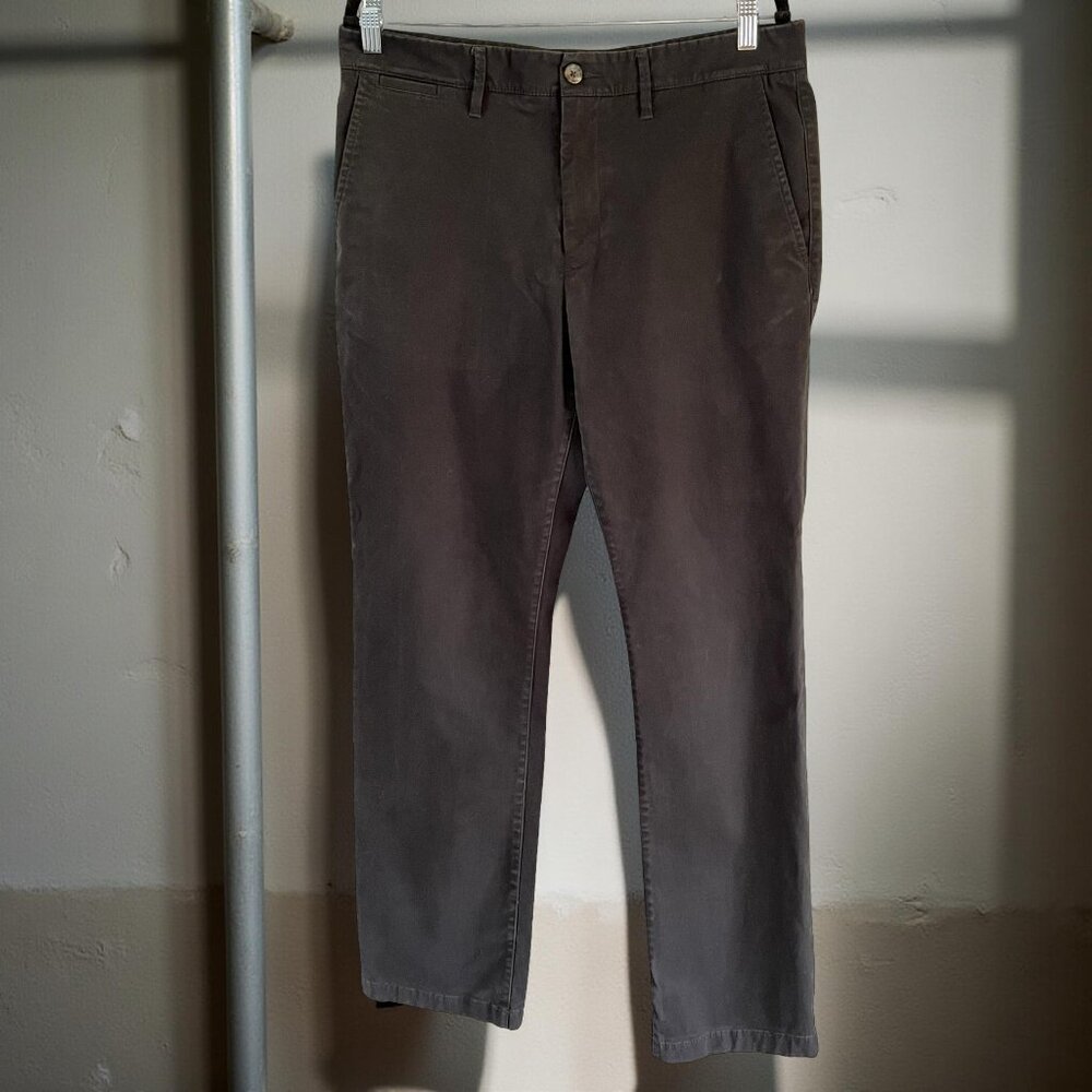 Classic Men's Black Chinos